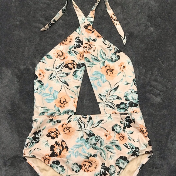 NEW! LA Hearts Pink Floral Wrap One Piece Swimsuit - Picture 3 of 6